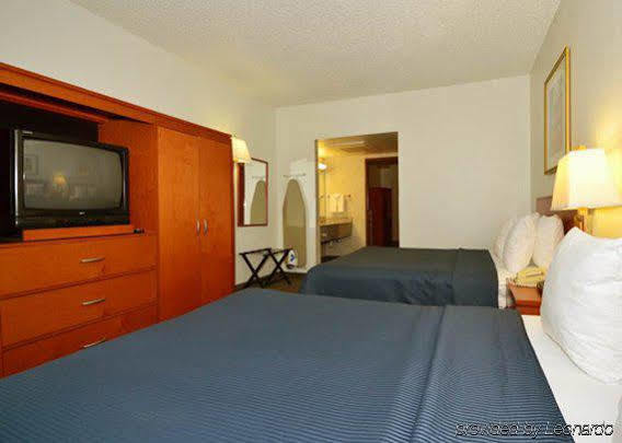 Clarion Suites Γιούμα Δωμάτιο φωτογραφία